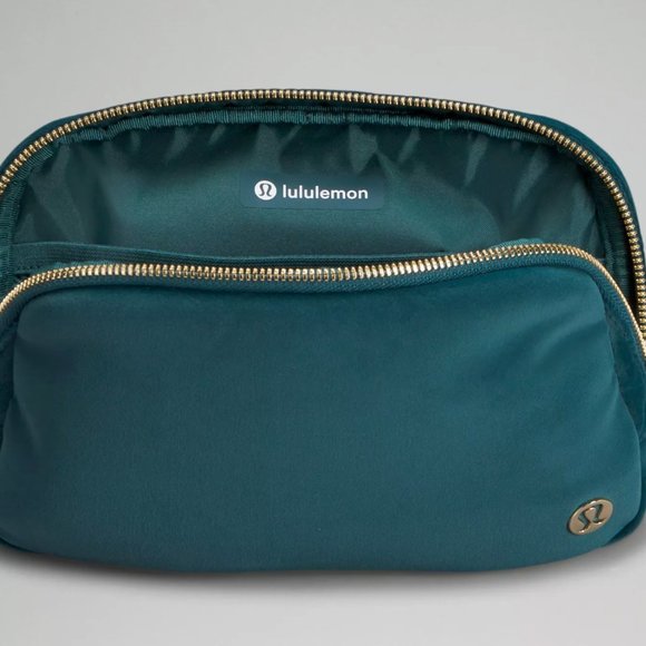 Lululemon Everywhere Belt VELOUR Green Juniper/GOLD - Picture 4 of 9